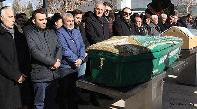 Akif Üstündağ’ın ablası Meryem Ünsal’ın cenazesi toprağa verildi