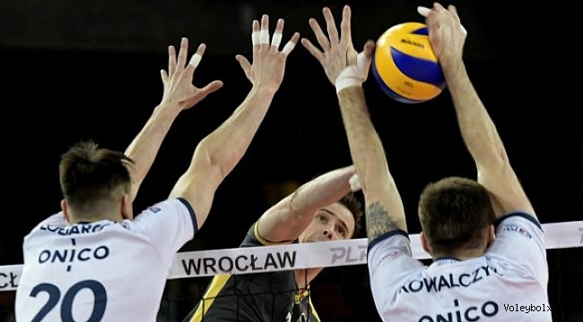 Polonya Kupası'nda Gdansk - Bełchatow finali