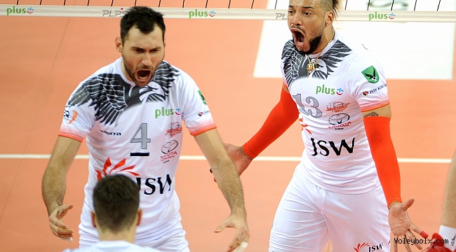 Skra Belchatow, evinde Jastrzebski Wegiel'e 3-2 kaybetti...