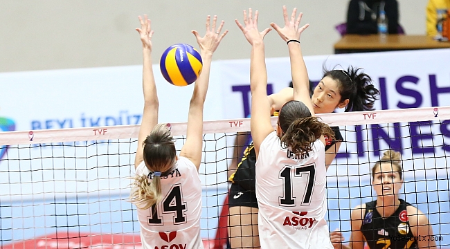 VakıfBank, Beylikdüzü’nü 3-1 yendi