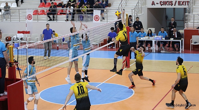 Arhavi Belediyespor yarı finale galibiyetle başladı