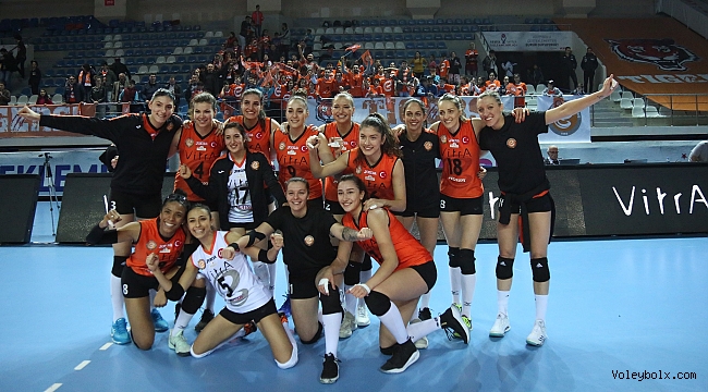 Eczacıbaşı Vitra CEV Kupası finalinde!..