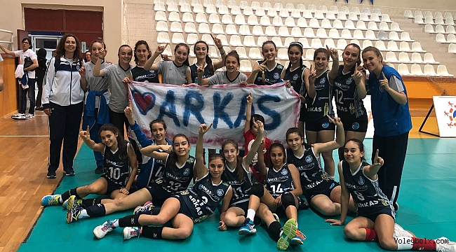 Arkas Spor Türkiye Şampiyonalarına 6 takımla katılıyor