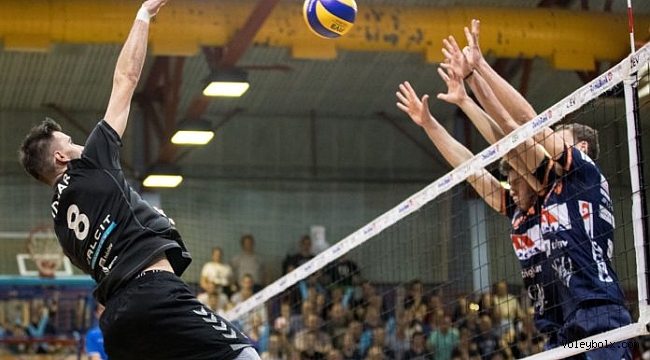 Slovenya'da 2. final maçını da Ach Volley kazandı