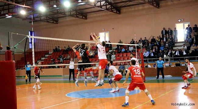 Akkuş Belediyespor Niksar’ı Eli Boş Gönderdi