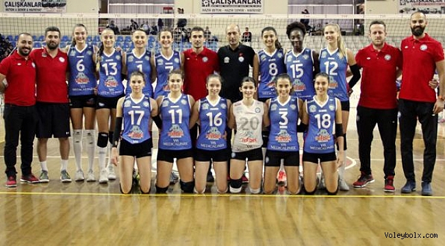 Nilüfer Belediyespor, Çanakkale Belediyespor'u 3-0 yendi