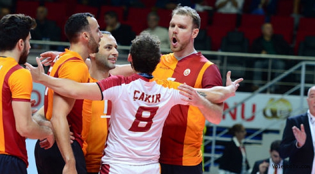 Özbey ve oyunculardan Halkbank galibiyeti sonrası açıklamalar