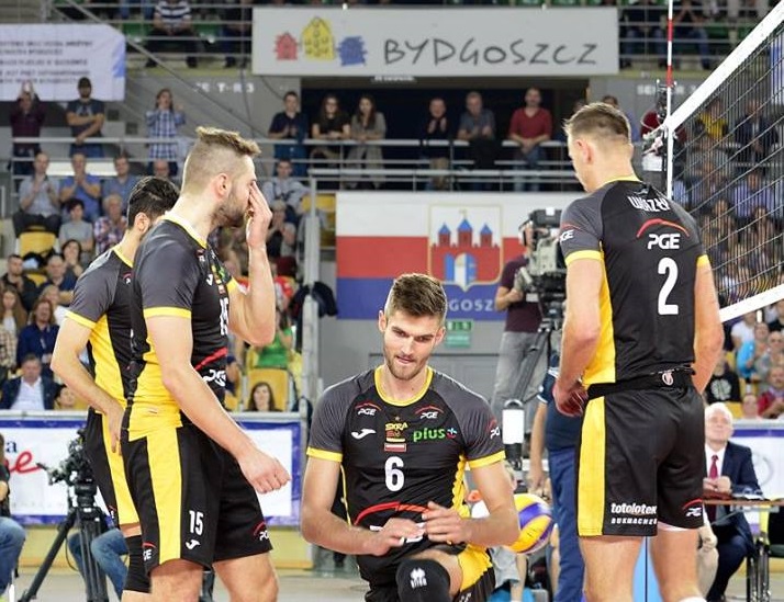 Polonya'da ilk haftanın son maçını Belchatow 3-2 kaybetti