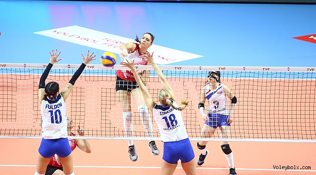 Türk Hava Yolları, Halkbank’ı 3-1 yendi...