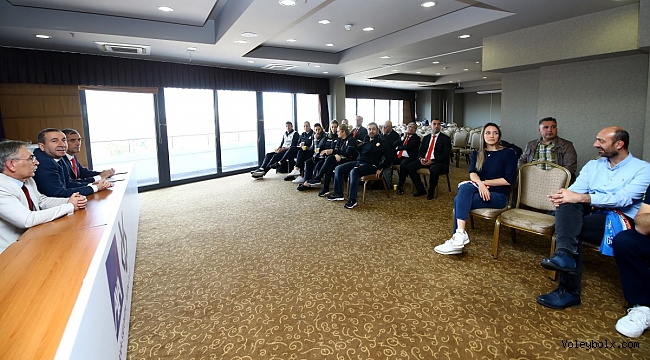 AXA Sigorta Kupa Voley Bayanlar Kategorisi Final Etabı Teknik Toplantısı Yapıldı