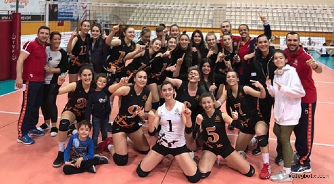 Rota Koleji İzmir şampiyonu oldu