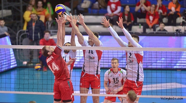 Rusya'da haftanın maçında Belgorod, Novosibirsk'i 3-2 yendi