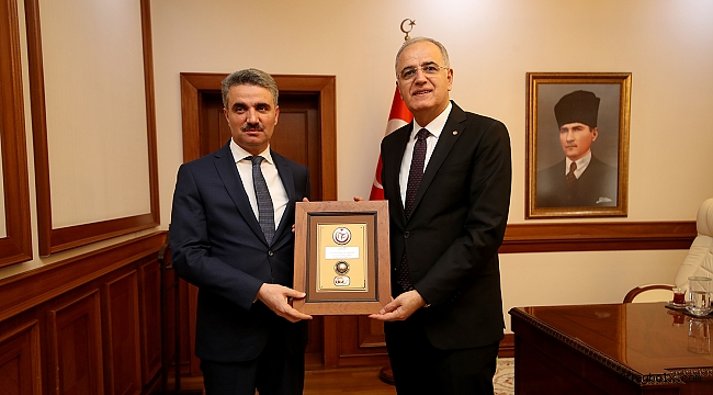 Üstündağ Malatya’da Ziyaretlerde Bulundu