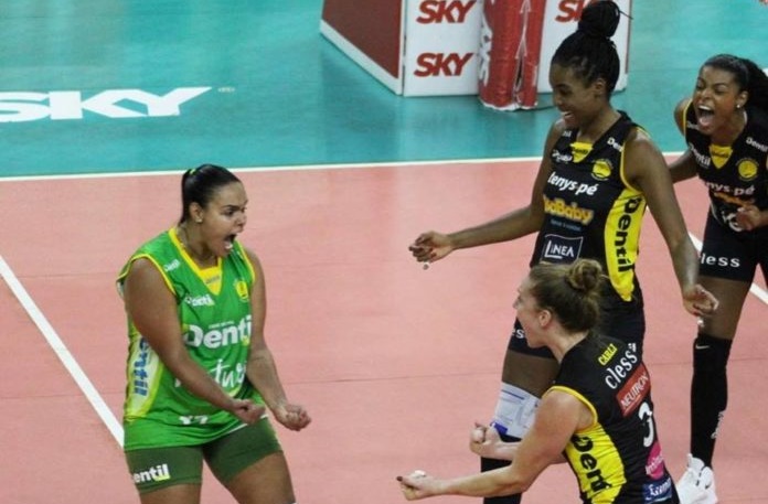 Brezilya'da Minas ve Praia Clube finalde!..