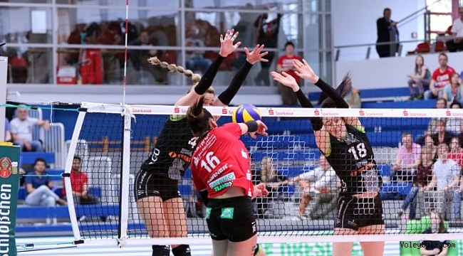 Dresdner'i eleyen Ladies in Black Aachen, Almanya'da yarı finalde