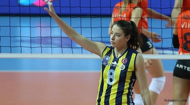 Fenerbahçe Diclenur Babat ile devam dedi