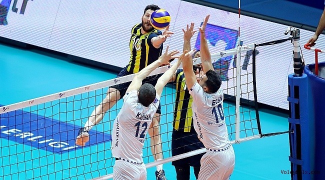Halkbank'ı 3-1 deviren Fenerbahçe, adını finale yazdırdı...