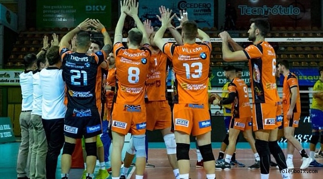 İspanya'da CV Teruel, yarı final serisini 2-0'a taşıdı...