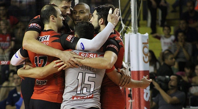 Sesc SP ve Funvic Taubate, Brezilya'da finalde..