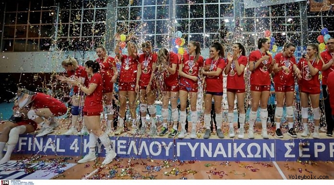 Yunanistan Kupası'nın sahibi Olympiakos