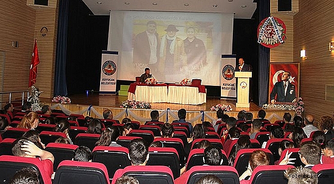 Kuyucak Belediyesi voleybol severleri bir araya getirdi