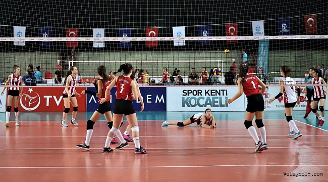 Midiler (Kız-Erkek) Türkiye Şampiyonası’nda Yarı Finalistler Belli Oldu