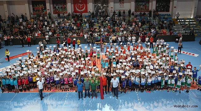 Mini Voleybol Şenliği Bursa’da Yapıldı