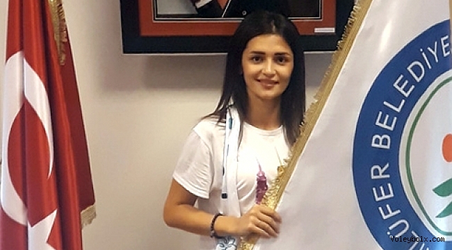 Resmiye Nilüfer Belediyespor’da kaldı
