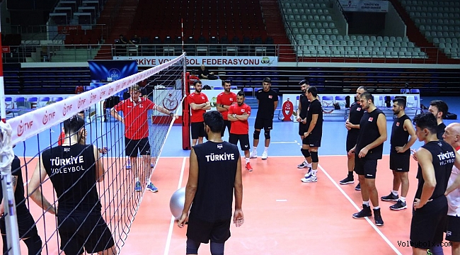 A Milli Erkek Voleybol Takımımız, Avrupa Şampiyonası İçin İstanbul’da Kampa Girdi