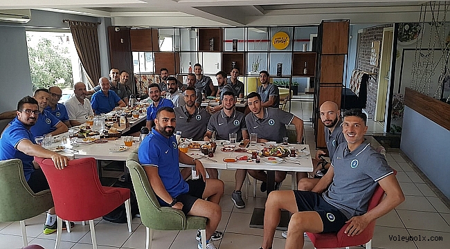 Bursa'nın efeleri kahvaltıda bir araya geldi