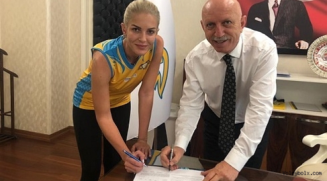 Sinem Yıldız PTT ile anlaştı...