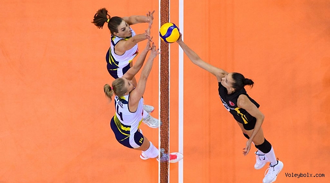VakıfBank, Dünya Kulüpler Şampiyonası’nda Bronz Madalya Maçına Çıkacak