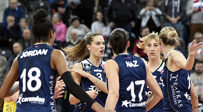 Fenerbahçe Opet, Polonya’dan Galibiyetle Dönüyor