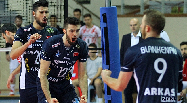 Arkas Spor 4’lü final için sahaya çıkıyor