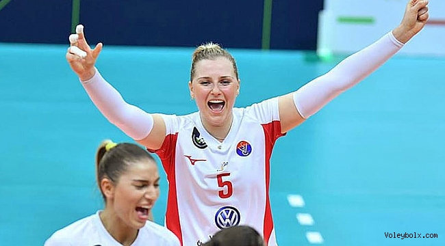 Danimarkalı oyuncu Kjelstrup, İsviçre'nın TSV Düdingen takımında...
