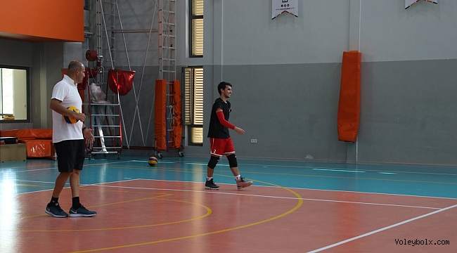 ES Voleybol antrenmanlara başlıyor