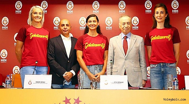 Galatasaray Kadın Voleybol Takımı'ndan 3 imza