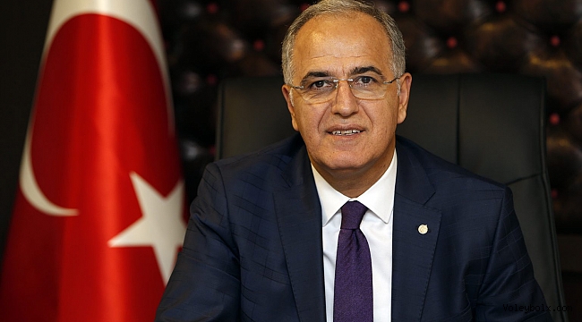 TVF Başkanı Üstündağ'dan Kulüplerimize Tebrik Mesajı