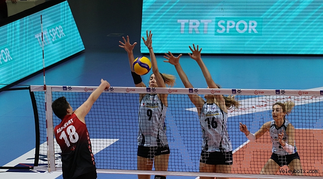 AXA Sigorta Kupa Voley'de Erteleme Maçı Oynandı