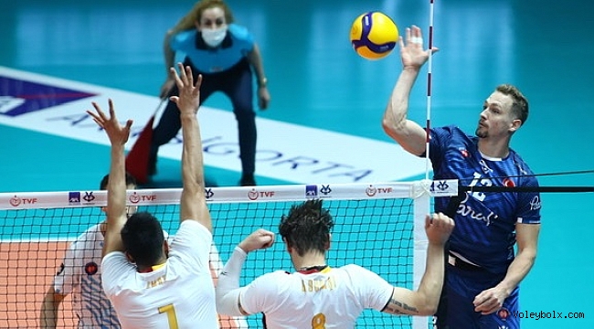 Halkbank, Galatasaray deplasmanında