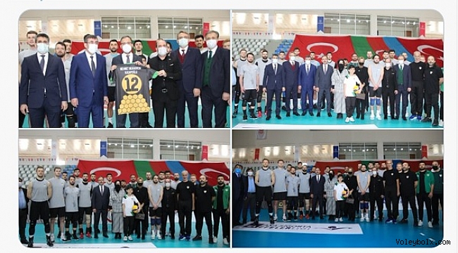 Bakan Kasapoğlu, Solhansporlu oyuncularla bir araya geldi