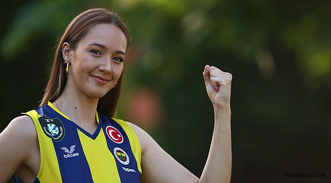 Cansu Çetin, 2 yıl daha Fenerbahçe'de..