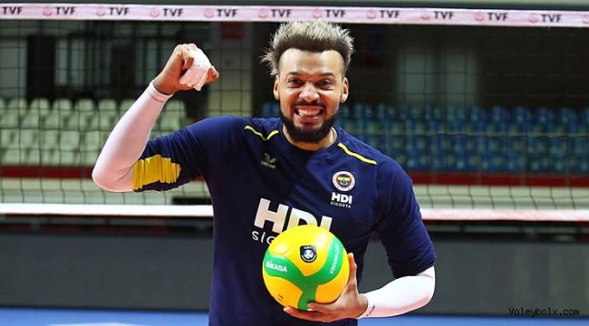 Fenerbahçe, Salvador Hidalgo Oliva ile sözleşme yeniledi