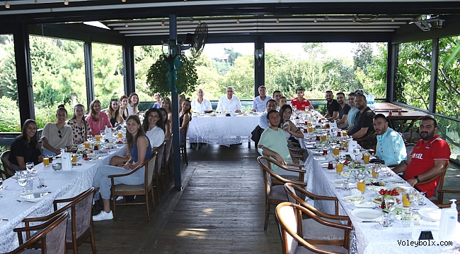 Filenin Sultanları Avrupa Şampiyonası Öncesi Kahvaltıda Bir Araya Geldi
