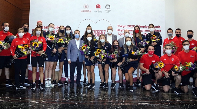 Olimpiyat Beşincisi Filenin Sultanları Yurda Döndü