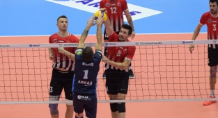 CEV Kupası 16’lı Finaller İlk Maçı'nda Arkas, Spor Toto'yu 3-2 Yendi