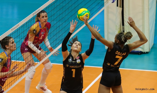 VakıfBank, İtalya’dan Galibiyetle Dönüyor