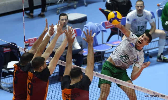 Efeler Ligi'nde Play-off 5/8 Etabı Devam Ediyor