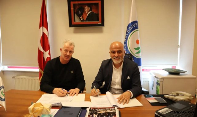 Nilüfer Belediyespor, Vital Heynen ile anlaştı..