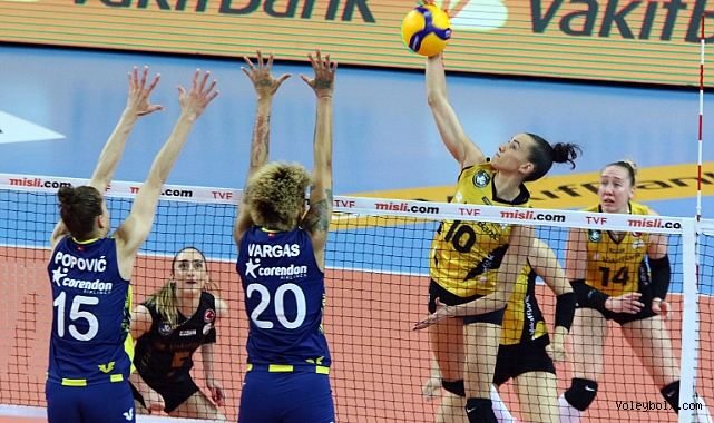 Misli.com Sultanlar Ligi Final Serisinde 3. Maç Oynandı